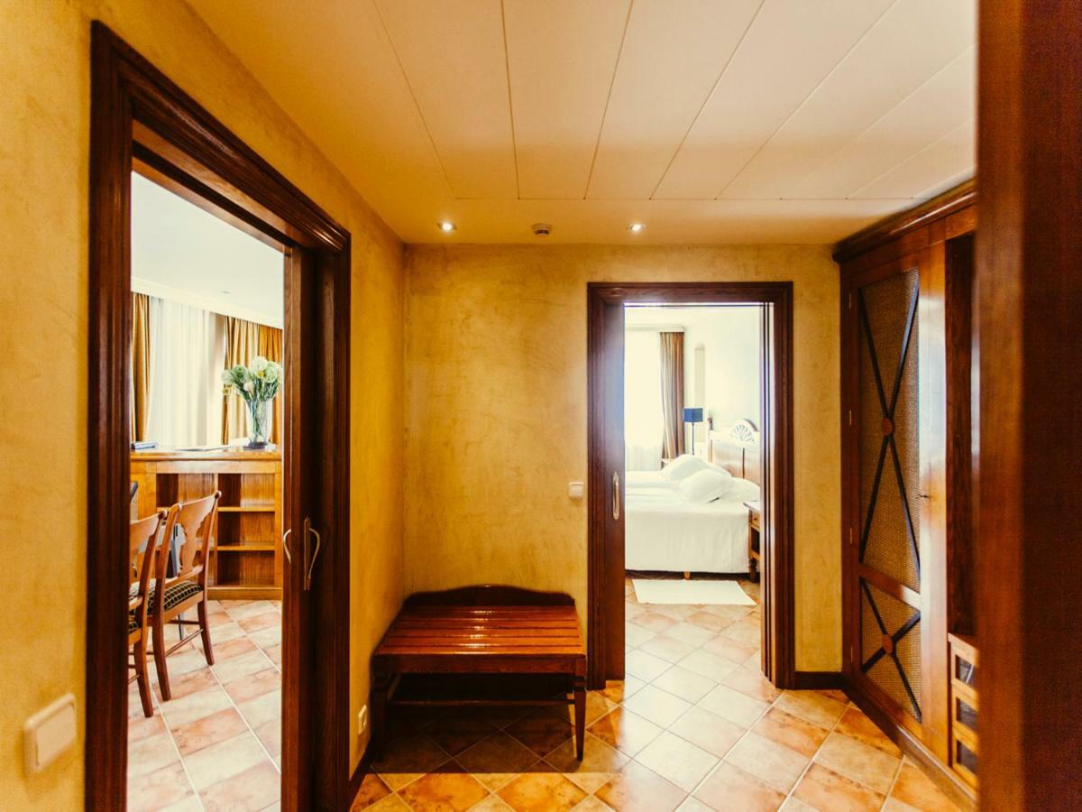 Hotel Maher Cintruénigo Zewnętrze zdjęcie